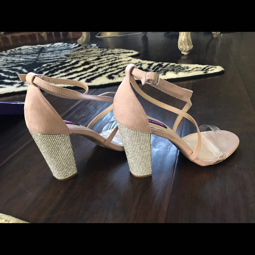 NeW Very beautiful heels - Picture 1 of 8